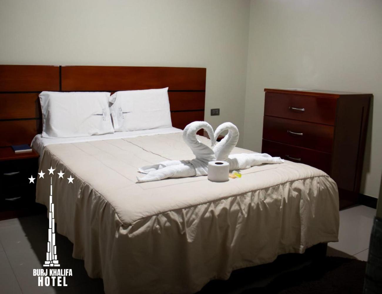 Hotel Burj Khalifa Quillabamba Екстериор снимка